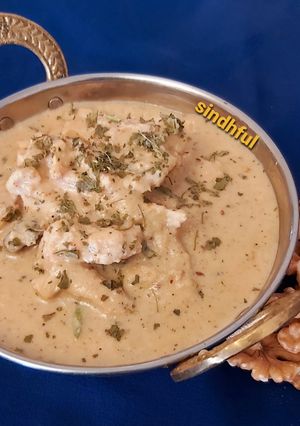 A picture of Creamy Walnut Chicken.