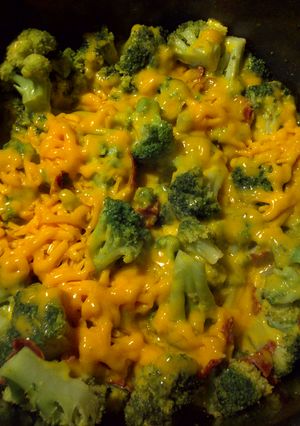 A picture of Cheesy Broccoli Chorizo.