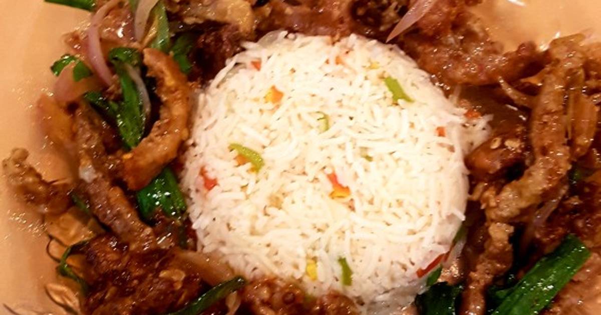 Beef chili dry with fried rice Recipe by Faiza Ghazi Cookpad