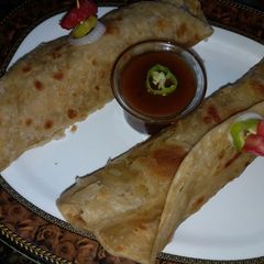A picture of Boti paratha roll.