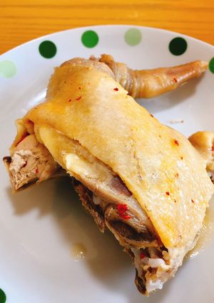 Hình của món Đùi gà luộc.