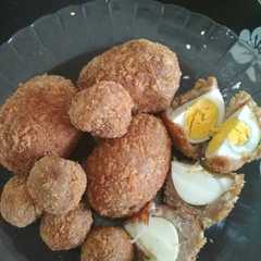 Bakso babi Chrispy Isi telur রেসিপির প্রধান ছবি