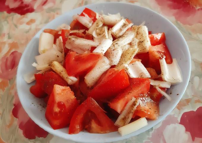 Salade tomate oignon vert 🍅🍴