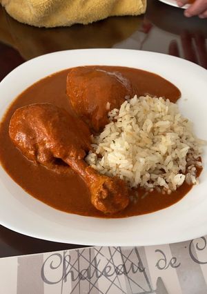 A picture of Pollo Almendrado.