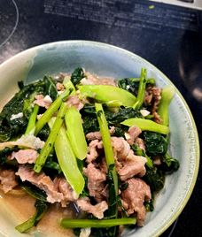 thịt bê xào cải