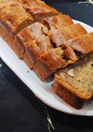 A picture of Banana Walnut Cake.