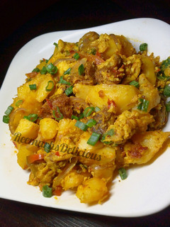 A picture of Potato And Scrambled Eggs.