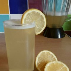 A picture of Vickys Homemade Frozen Lemonade Concentrate, GF DF EF SF NF.
