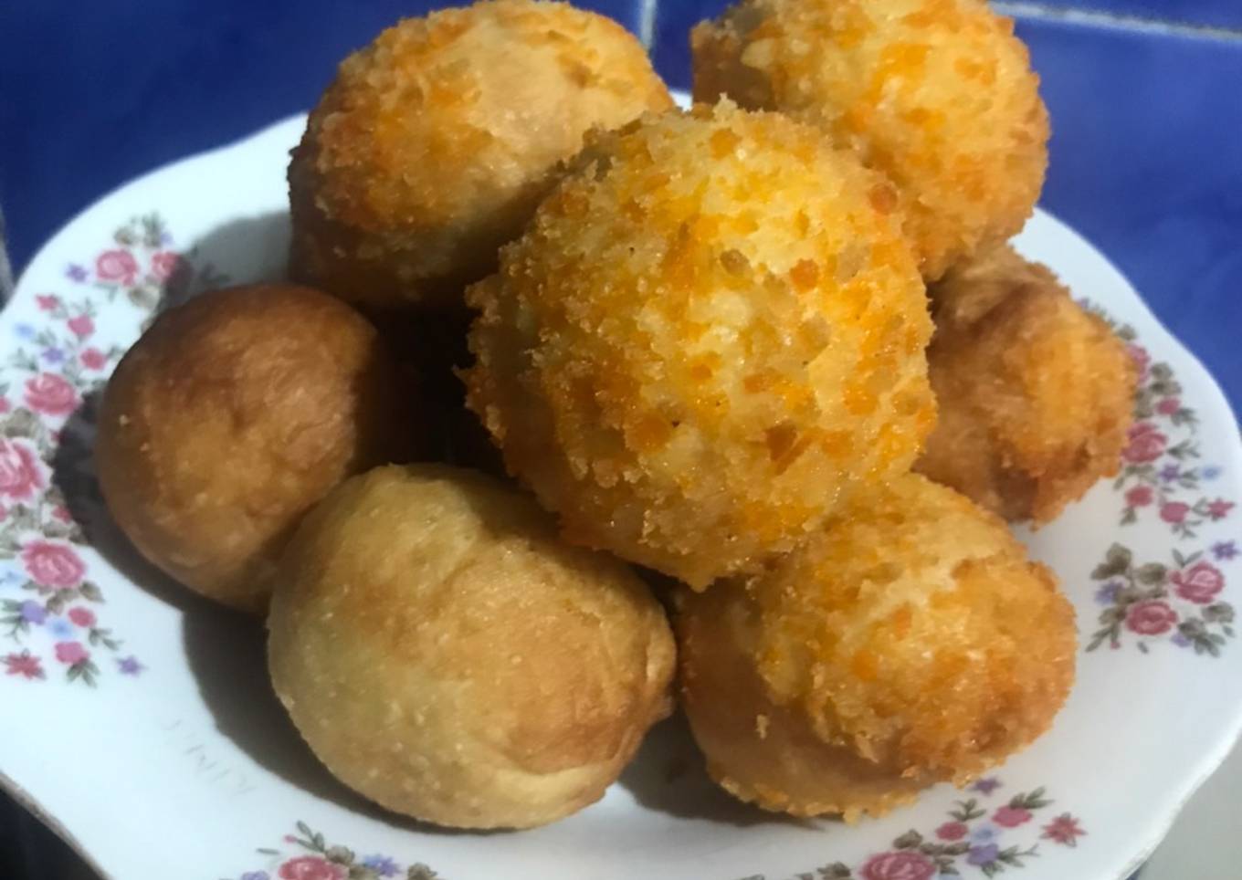 Donat alakadarnya / tanpa telur