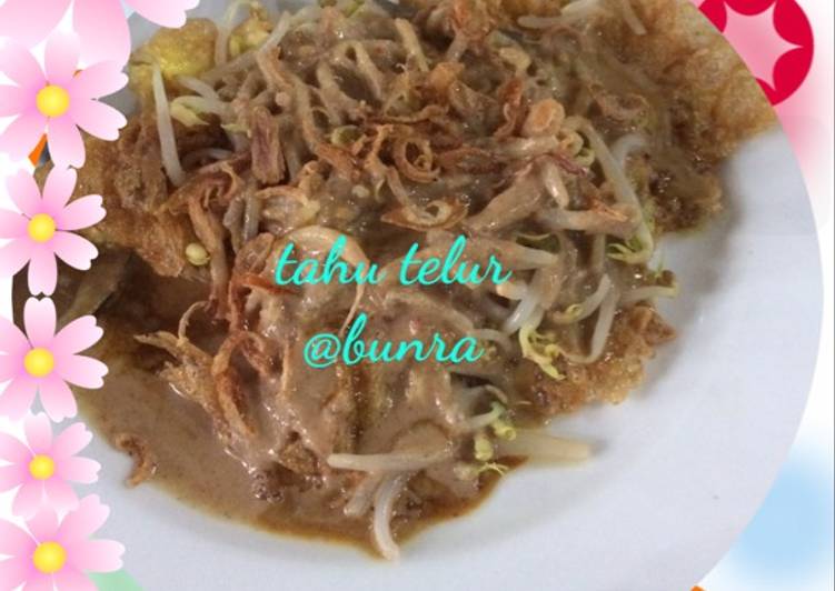 Tahu telur + Bumbu kacang