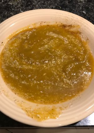 Una foto de Sopa crema calabaza, leche de coco y curry