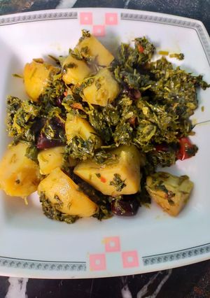 A picture of Aloo Methi.