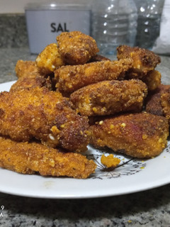 Una foto de Pollo rebozado con kikos
