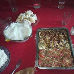 Una foto de Pastel de verdura y pollo al horno