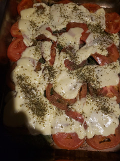 Una foto de Tarta caprese low carb