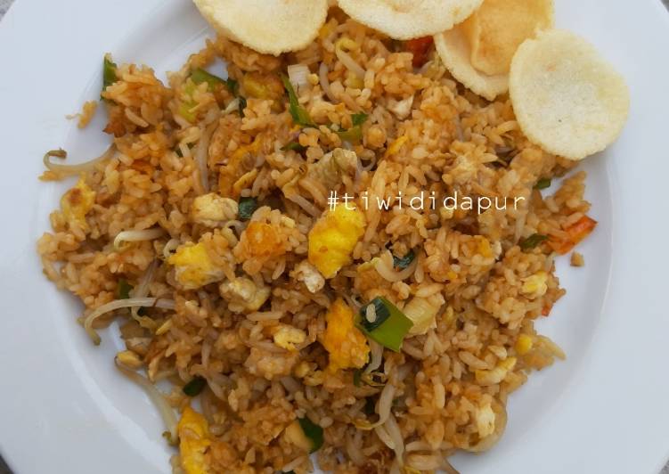 Nasgor togetelur bumbu iris