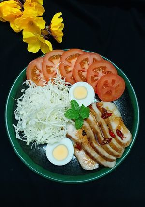 Hình của món Thịt vai heo chiên nước tương.