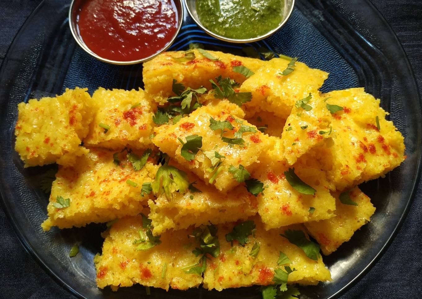 Live dhokla