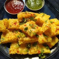 A picture of Live dhokla.