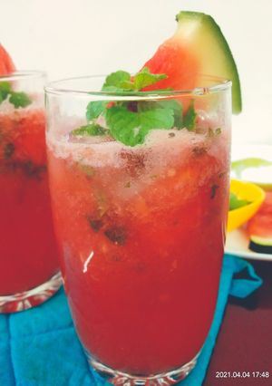 ওয়াটার মেলন মোহিত (Watermelon Mojito Recipe in Bengali) রেসিপির প্রধান ছবি