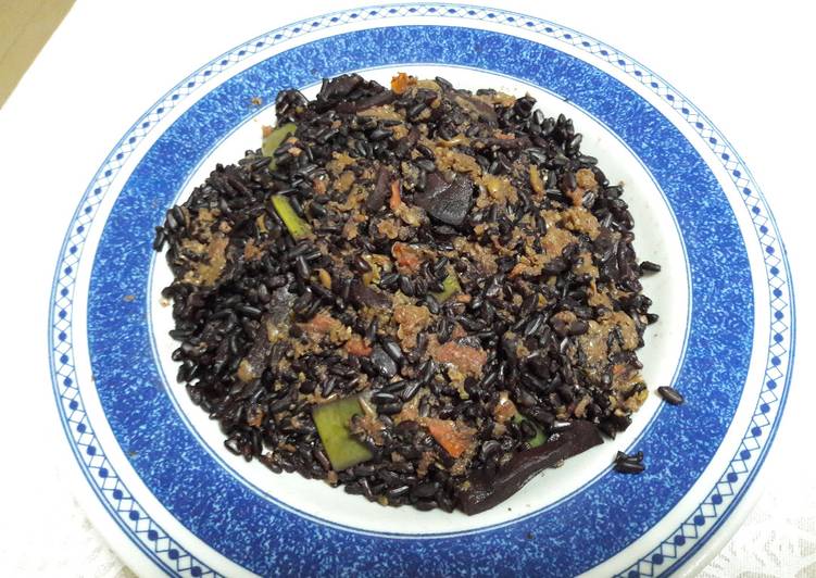 Arroz negro vegano