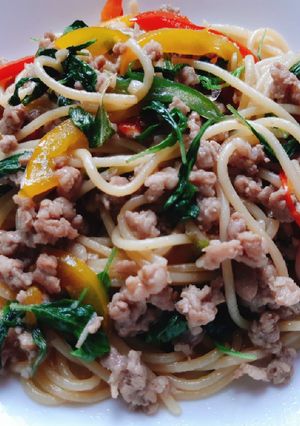 รูปของ สปาเก็ตตี้กะเพราหมูสับพริกหวาน