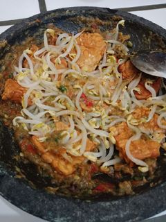 Foto resep Pecak tempe tauge sambel ijo terasi 😊
