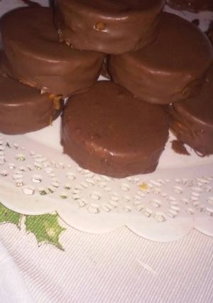 Una foto de Alfajores facilisimos😀🍥