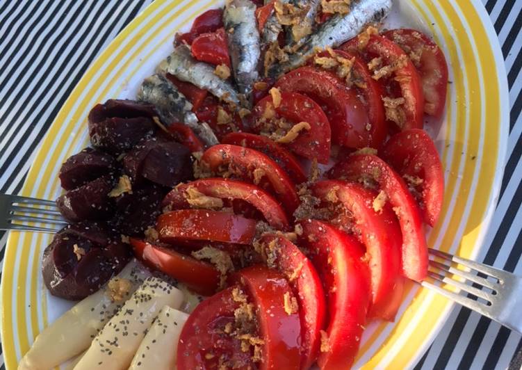 Ensalada completísima, con Vidalim, chia y cebolla frita