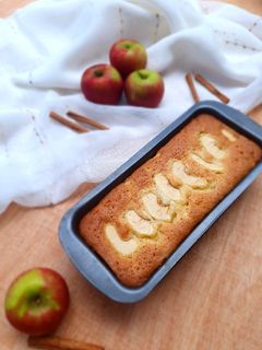 صورة لوصفة كيكة التفاح بالكراميل 🍎🍎
