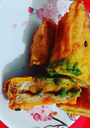 બ્રેડ પકોડા (Bread Pakoda Recipe In Gujarati) રેસીપી મુખ્ય ફોટો