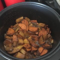 A picture of Sweet potato and peach slow cooker desert or pie filling.