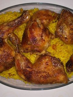 صورة لوصفة كبسة مع أفخاذ الدجاج