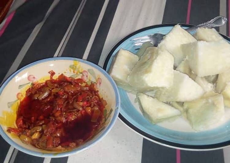 Recipe of Homemade Boiled yam with palmoil sauce