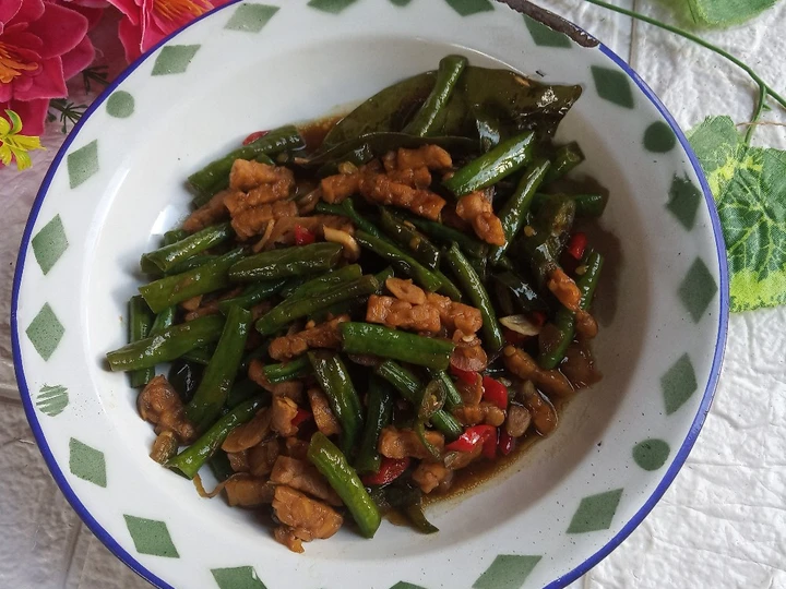 Cara Mudah Menyiapkan Resep Tumis Tempe Kacang Panjang yang Uenak Anti Ribet, Uenak Banget