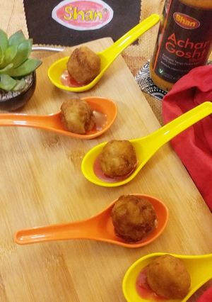 A picture of Chicken achari balls.