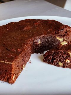 Une photo de Brownie gourmand croquant