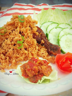 Foto resep Ayam Kremes + Sambal Kemiri