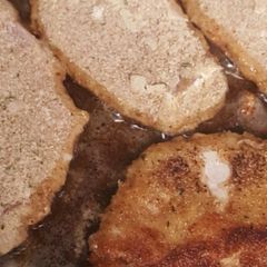 A picture of Parmesan Crusted Porkchops.