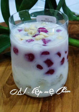 Hình của món Sữa chua trân châu cốt dừa.