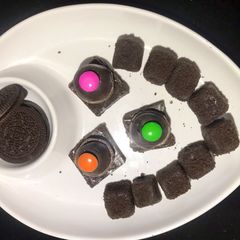 A picture of Oreo truffle.