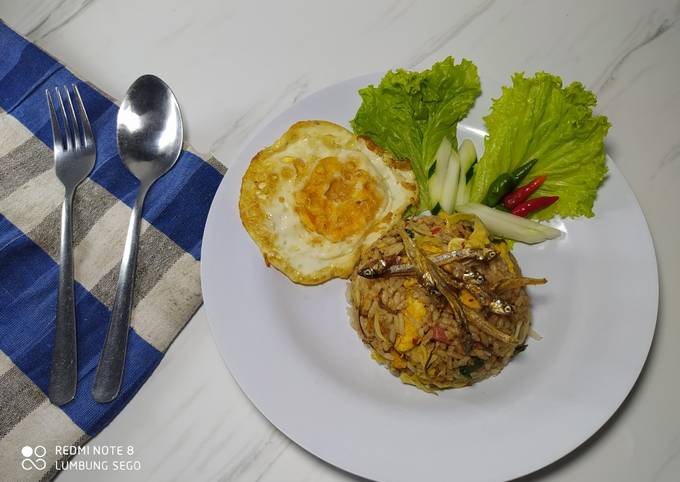 Nasi Goreng Teri Bumbu Jawa