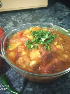 A picture of Aloo tamatar ki sabzi.