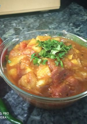 A picture of Aloo tamatar ki sabzi.