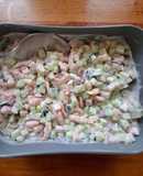 Ensalada de camarón con apio, pepino y rábano