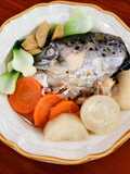 หัวปลาแซลม่อนต้มซีอิ๊ว