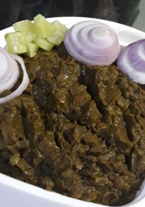 A picture of Sarso ka saag.