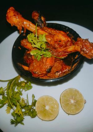 A picture of Chicken Barra with Gravy Tandoori Style.