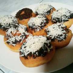 รูปของ Donat kentang empuk 😘😘