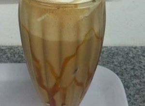 Una foto de Milkshake de dulce de leche 🍹🍨